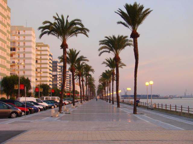 Atico Bahia * Cadiz